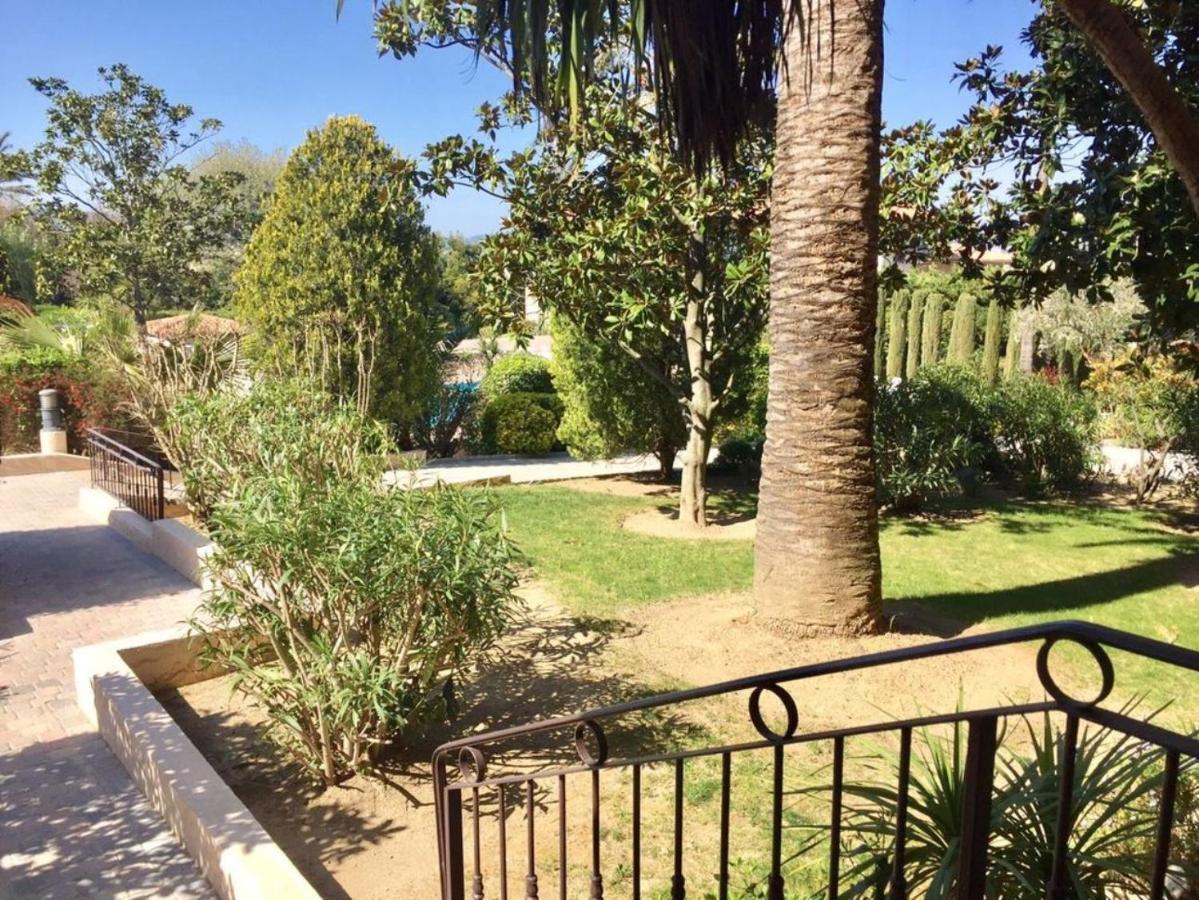 Appartement Spacieux Avec Jardin Coeur De St Tropez แซ็ง-ทรอเป ภายนอก รูปภาพ